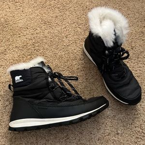 Sorel women’s 10 snow boots